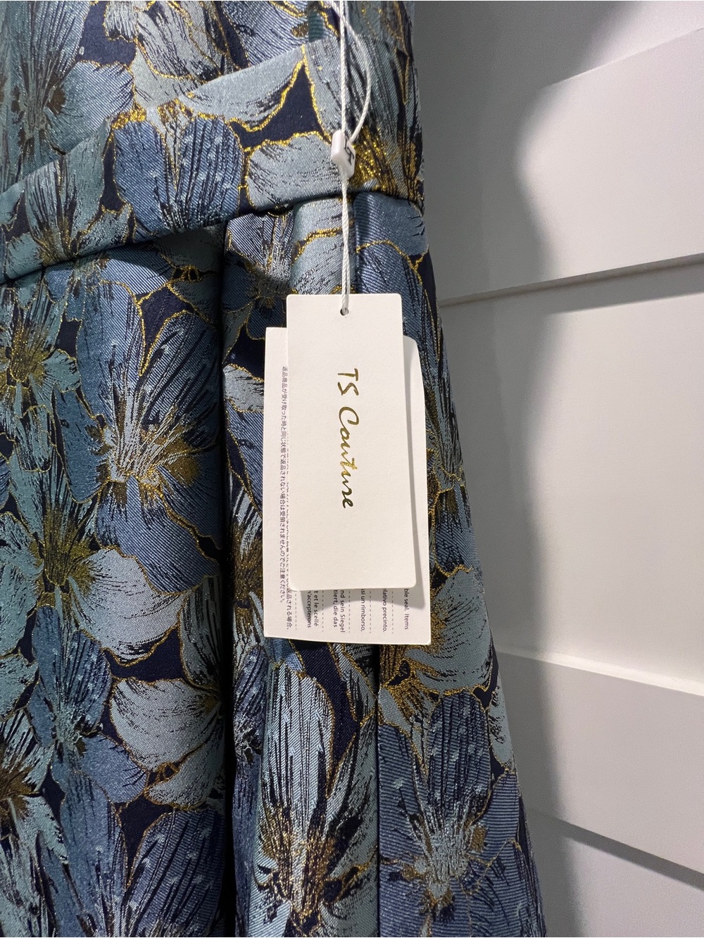 Blue Floral Short-Sleeve Maxi Dress with V-Neck and Pockets - Picture 2 of 9